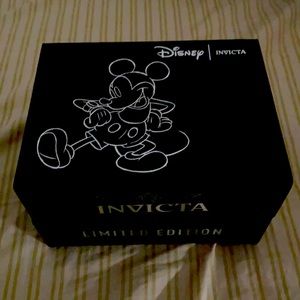 Men’s invicta watch brand new gold